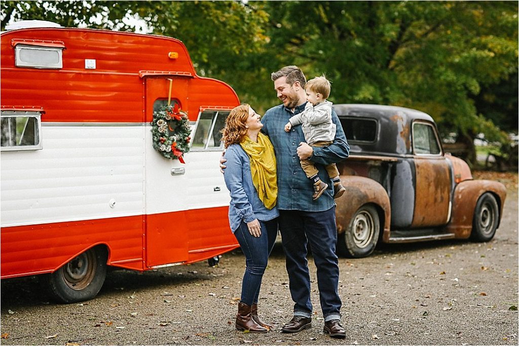 vintage 1960 scottie camper sportsman family holiday photos