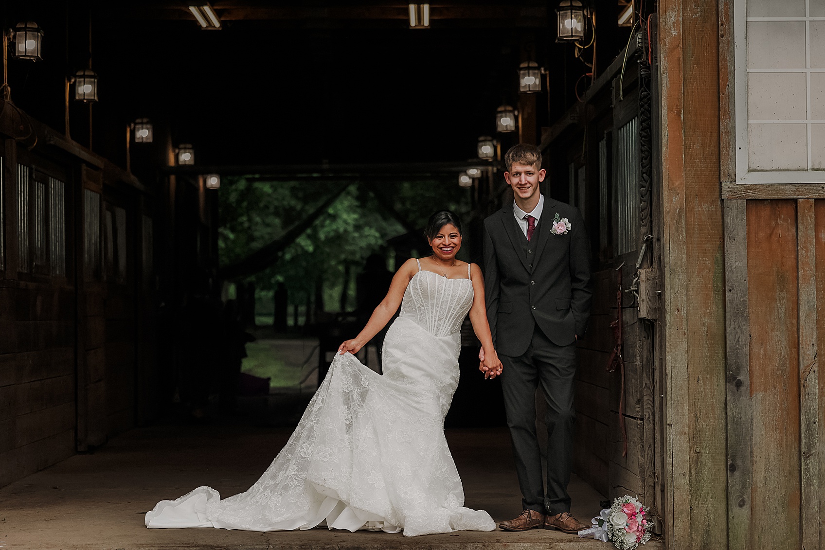 Micro Wedding | Rosi + Seanan